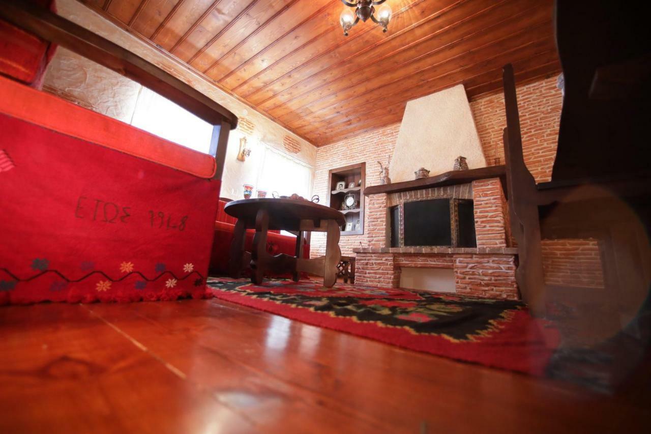 Maison d'hôtes Dora'S House At Agios Germanos Prespes Extérieur photo